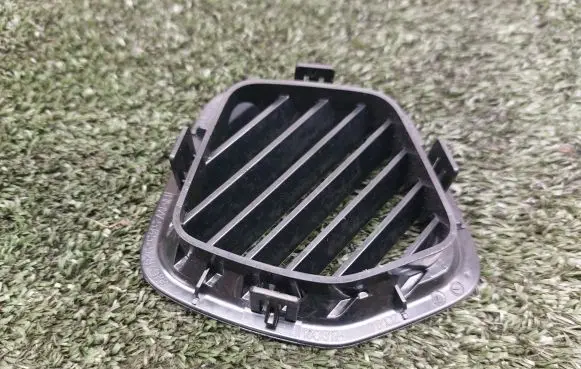 BMW i3 Quarter panel pressure vent 9284988 51459284988