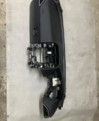 Jaguar XE Dashboard GX7319C805BA GX730060T10AC