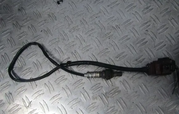 Volkswagen PASSAT B5.5 Lambda probe sensor 06b906265a