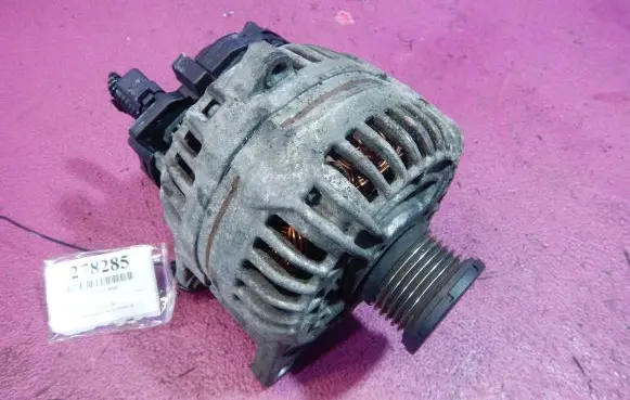 Renault Laguna II Generator/alternator 8200229907