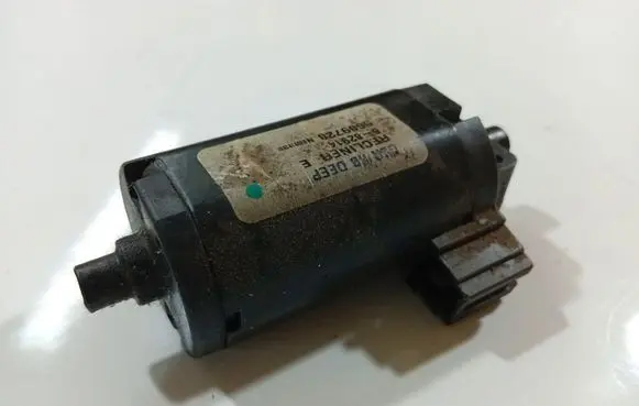 Volkswagen Bora Seat adjustment motor 882914