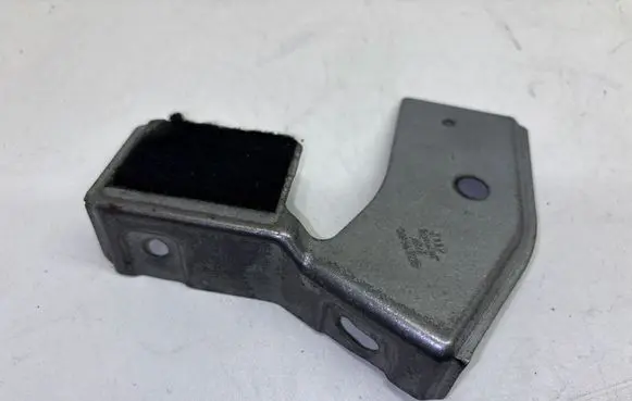 Audi Cabriolet B3 8G Bracket in trunk/boot 8G0711785B