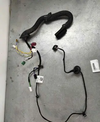 Mercedes-Benz CLA C118 X118 Rear door wiring loom a1185401604