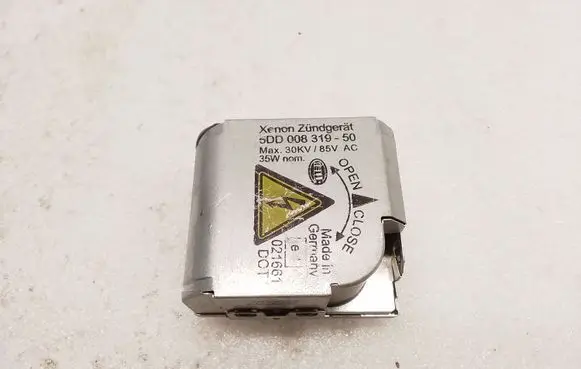 BMW X5 E53 Headlight ballast module Xenon 5DD00831950