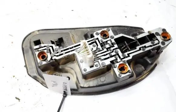 Citroen C5 Tail light bulb cover holder 9634671580