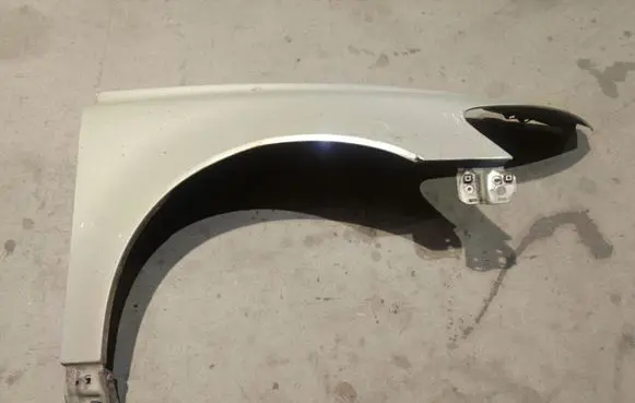 Volvo V50 Fender