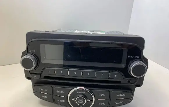 Chevrolet Trax Radio/CD/DVD/GPS head unit 95327591 557799431