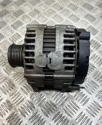 Volkswagen PASSAT B6 Generator/alternator 03G903023 0121715003 14V180A