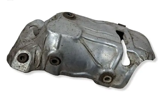 Toyota Corolla Verso AR10 Exhaust heat shield 