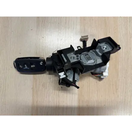 Skoda Octavia Mk4 Ignition lock 1K0905851B