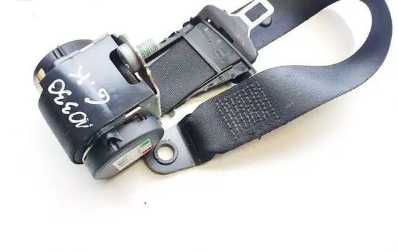 Mini One - Cooper Coupe R56 Rear seatbelt 615056400b