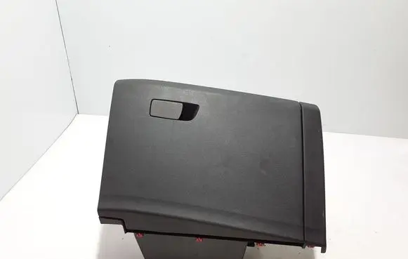 Renault Arkana Glove box 685007841R