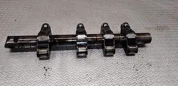 Volkswagen PASSAT B6 Camshaft 