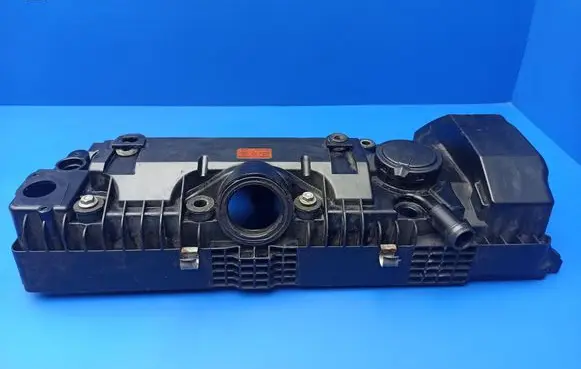 BMW 7 E65 E66 Rocker cam cover 7522160 11127522160 F01C310001
