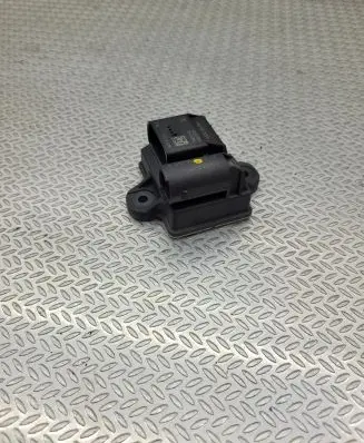 Mercedes-Benz E C207 W207 Glow plug pre-heat relay A6519005502