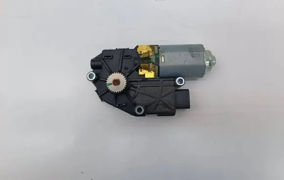 Peugeot 508 II Sunroof motor/actuator WR09C06AA 2226116B 22968398