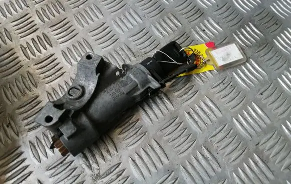 Audi A6 S6 C5 4B Ignition lock 4B0905851C