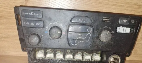 Volvo S60 Climate control unit 30746022