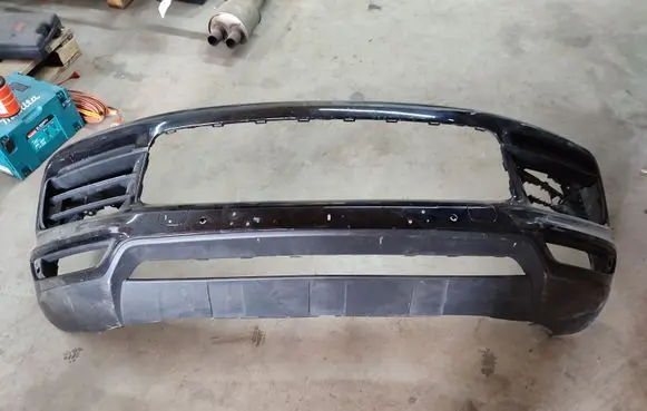 Porsche Cayenne (9Y0 9Y3) Front bumper