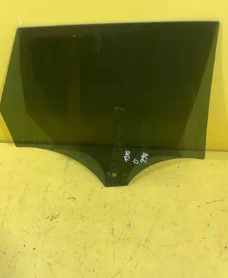 Ford Mondeo MK IV Sliding door window/glass 