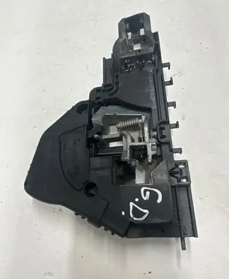 Rear door exterior handle/bracket