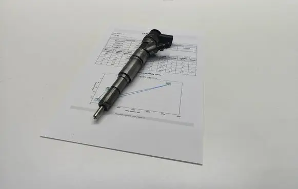 BMW 5 E60 E61 Fuel injector 0445110 0445110219 219