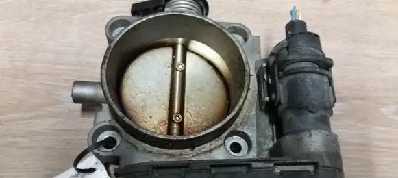 Mercedes-Benz ML W163 Throttle valve 1121410025 0205003046