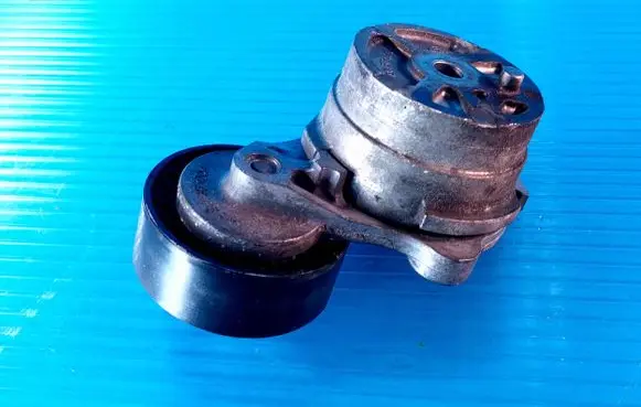 Audi A6 Allroad C7 Generator/alternator belt tensioner 059903133Q