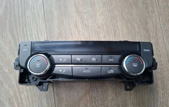 Renault Kadjar Interior fan control switch 275102210R