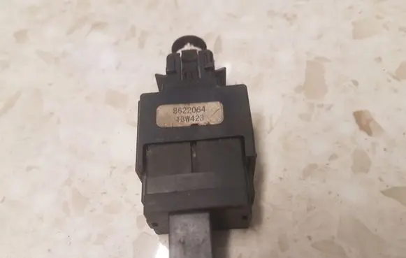Volvo V70 Brake pedal sensor switch 8622064