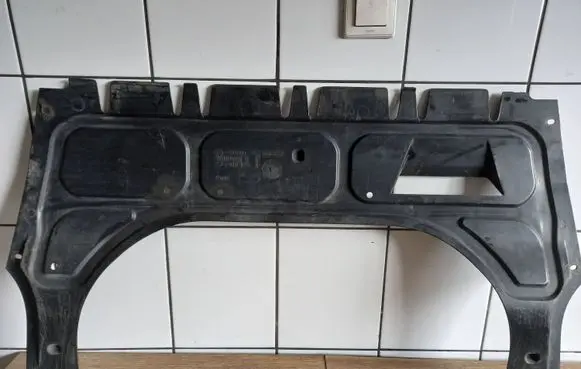 Skoda Fabia Mk1 (6Y) Engine splash shield/under tray 6Q0825237 21703000