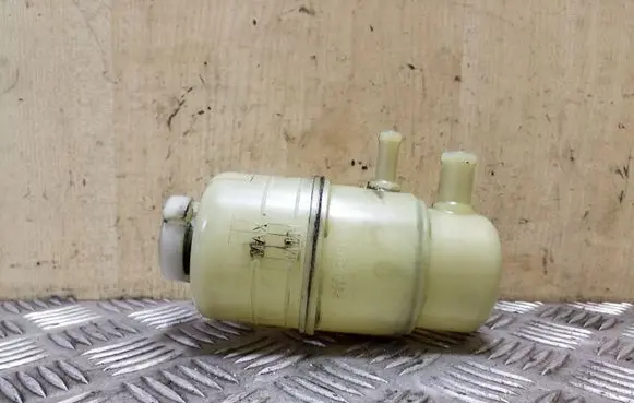 Mitsubishi Outlander Power steering fluid tank/reservoir