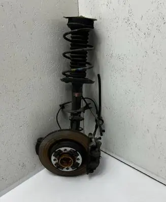 Renault Twingo III Front wheel hub spindle knuckle