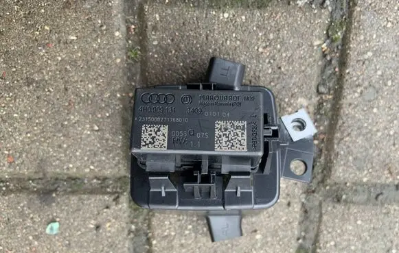 Keyless (KESSY) go control unit/module