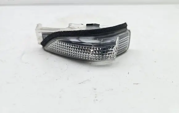 Toyota Auris E180 Mirror indicator light 20496253
