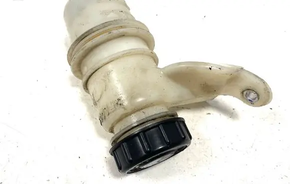 Citroen C5 Brake fluid reservoir 