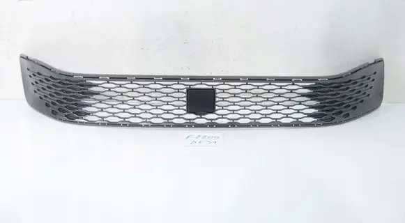 Volkswagen Caddy Front bumper 2K7853677
