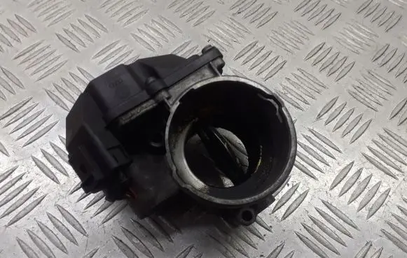 Volkswagen PASSAT B6 Throttle valve position sensor 