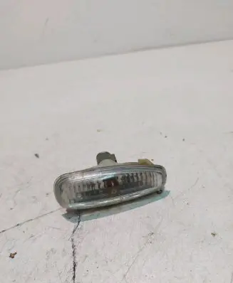 KIA Ceed Front fender indicator light 923033L1