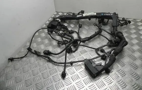 Mercedes-Benz C AMG W205 Engine installation wiring loom A6510109318