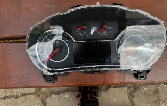 Opel Insignia A Speedometer (instrument cluster) 39085473 175597137 7110500000000X