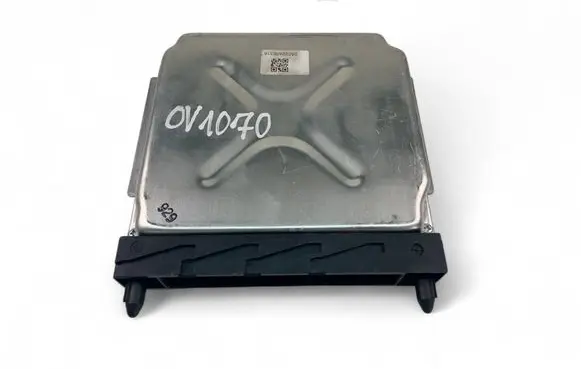 Volvo V70 Engine control unit/module ECU 08692554A