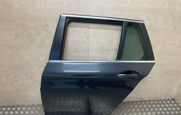 Rear door