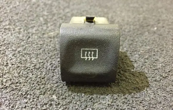 Opel Omega B1 Windscreen/window heater switch 90457319