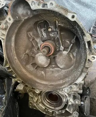KIA Sorento Manual 6 speed gearbox M6GF2 PZM4JWD1