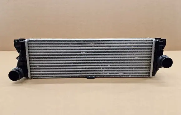 Mercedes-Benz Sprinter W907 W910 Intercooler radiator