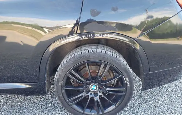 BMW X1 E84 Front arch trim