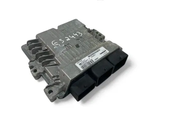 Volvo C30 Engine control unit/module ECU 30788975