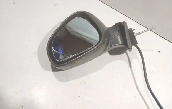 Peugeot 407 Front door electric wing mirror 0208390
