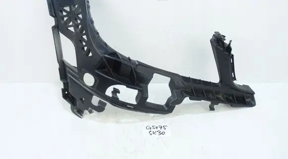 Mercedes-Benz C W204 Front bumper mounting bracket A2048850865